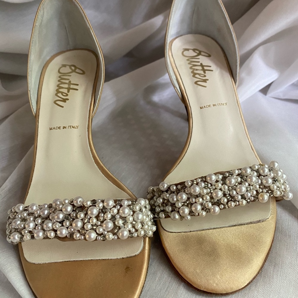 Butter Oyster Bed D’Orsays - Wedding Shoes - See all photos! - Picture 10 of 11